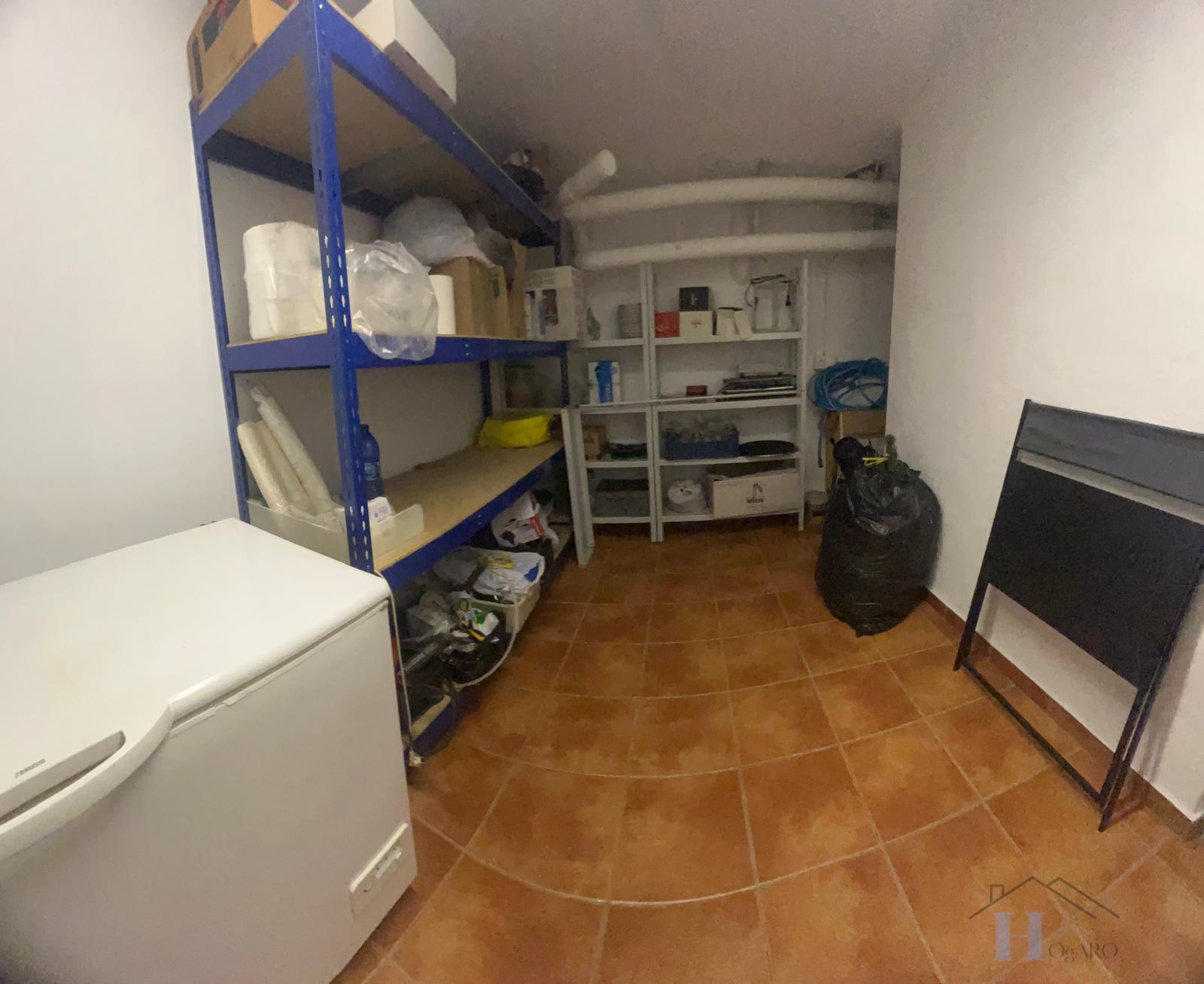 Venta de local en Adra