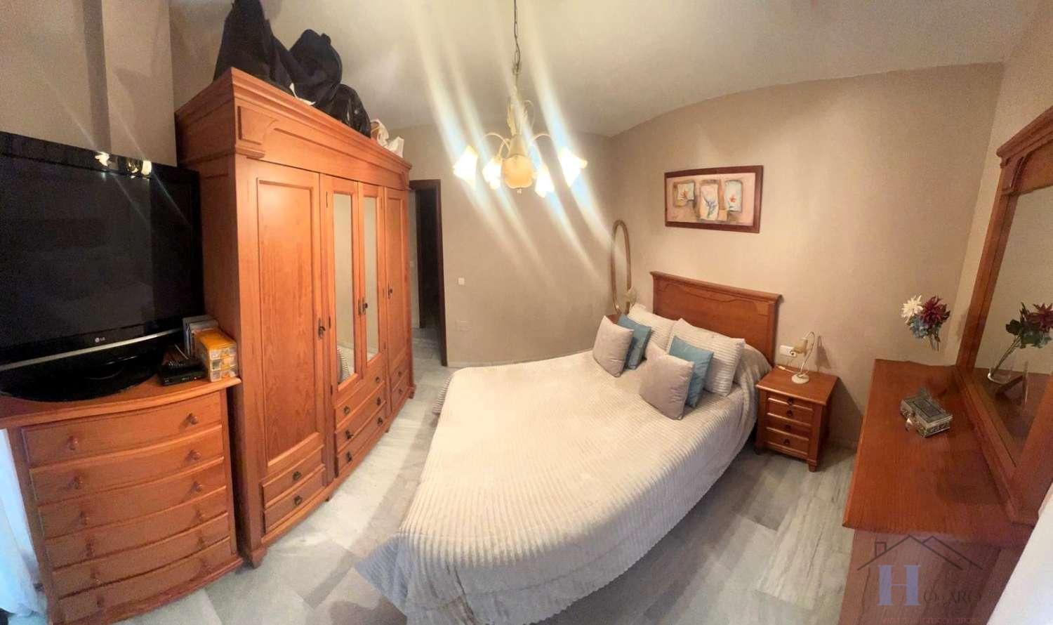 For sale of flat in Adra