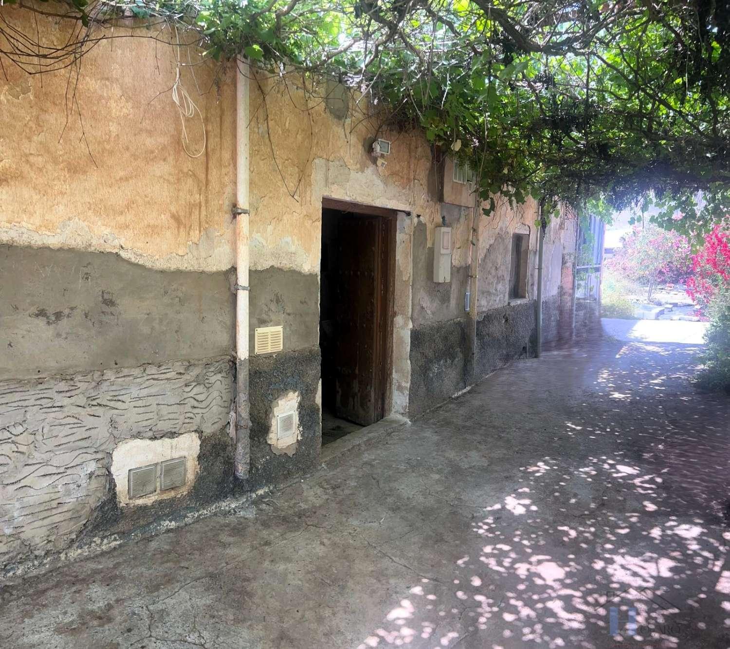 For sale of house in Berja