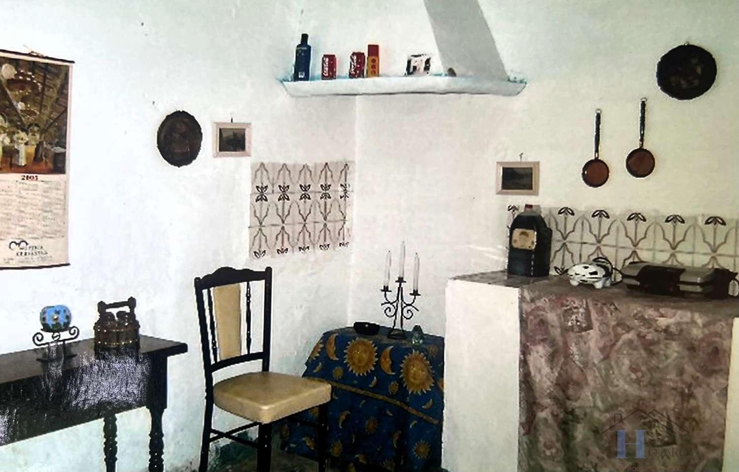 For sale of house in Berja