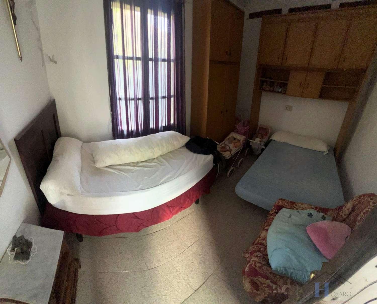 For sale of house in Berja