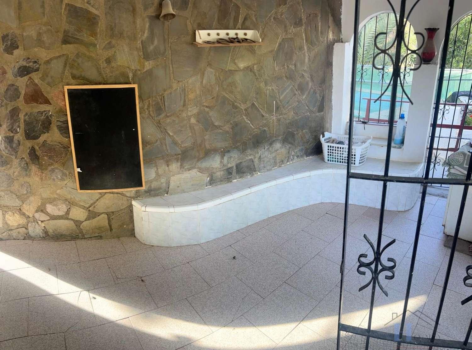 For sale of house in Berja