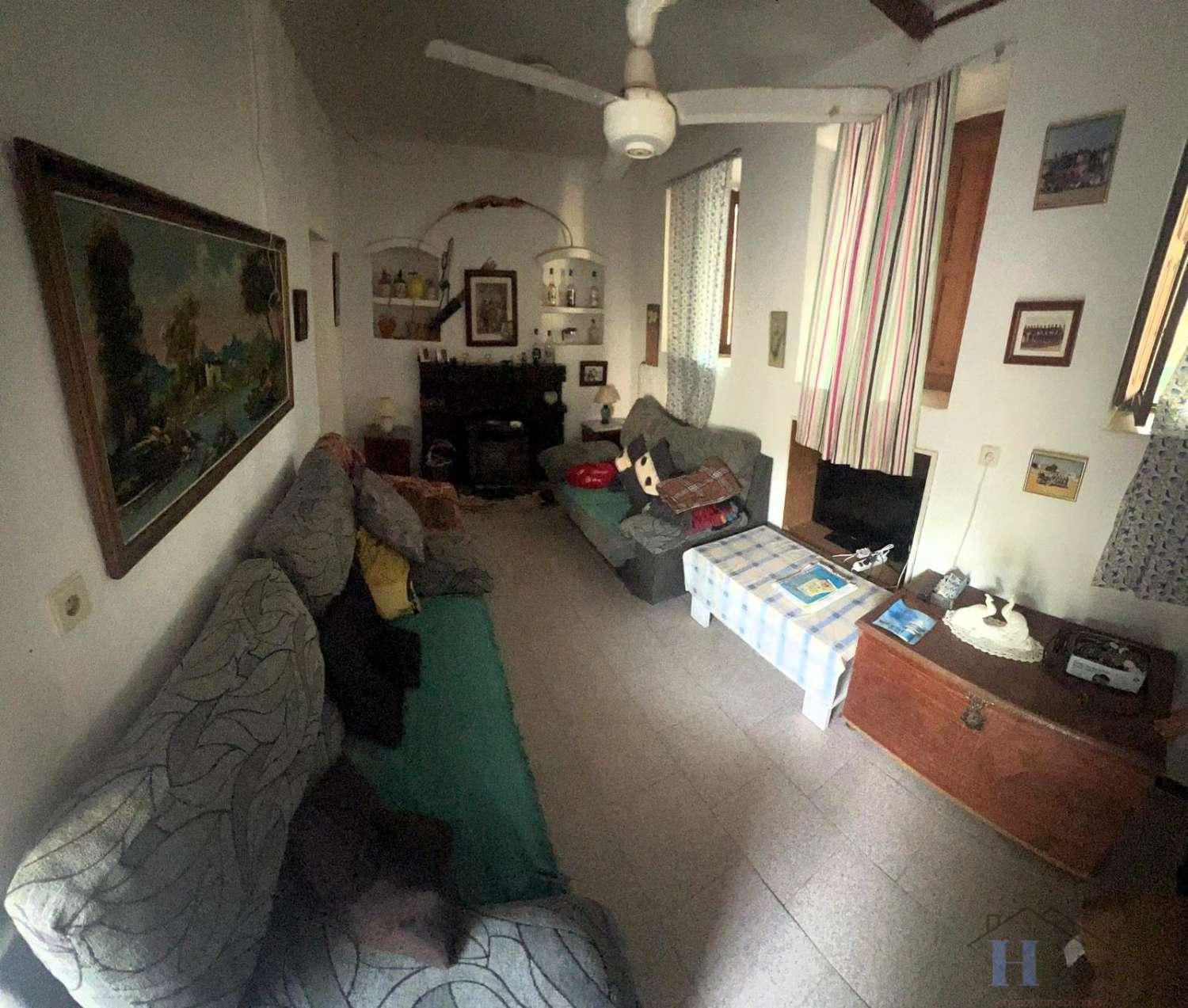 For sale of house in Berja