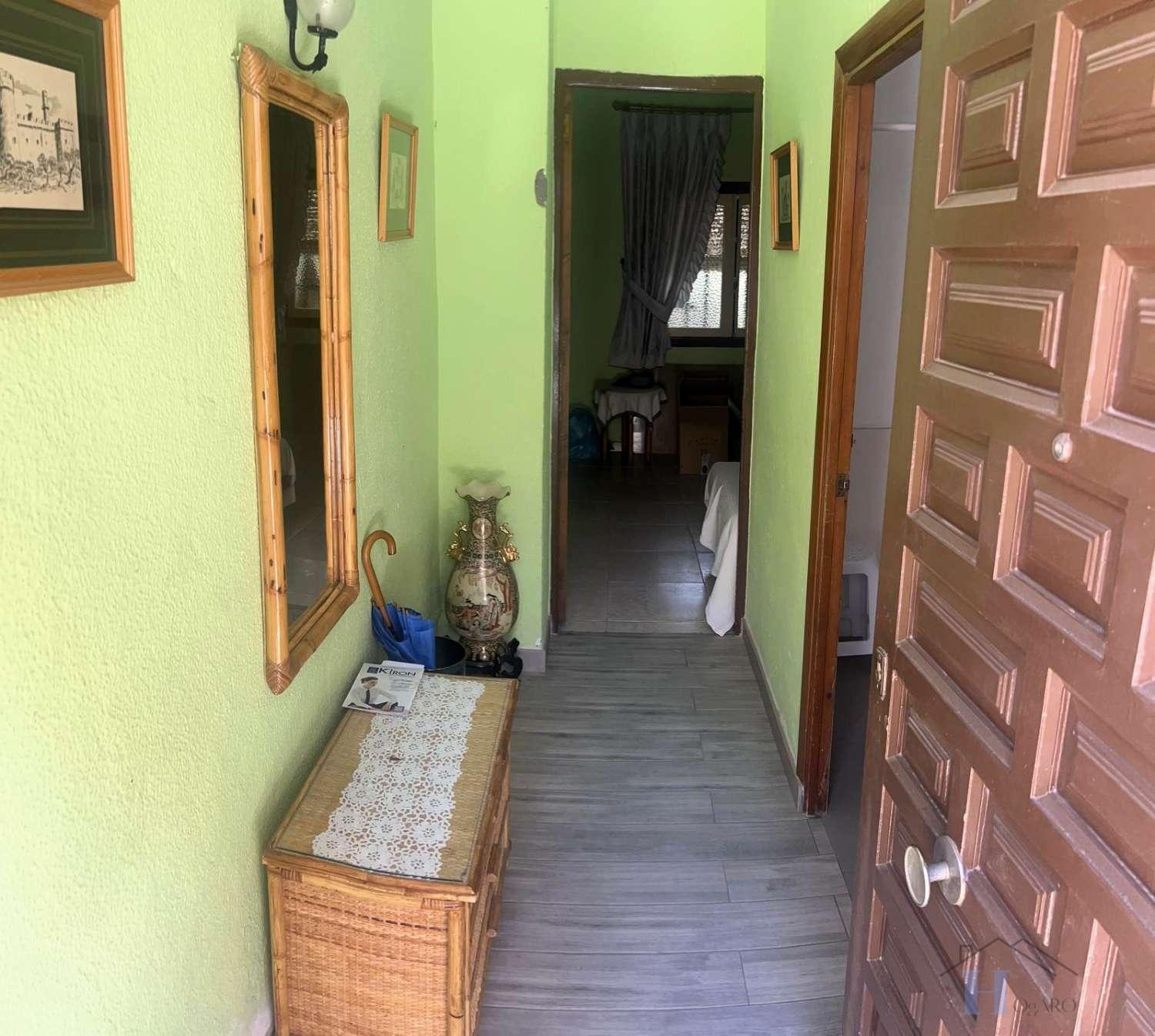For sale of house in Berja