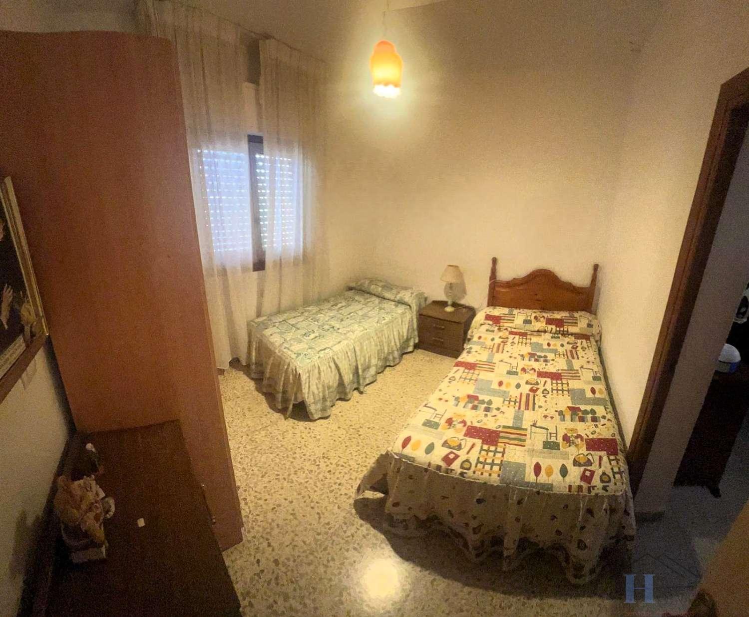 For sale of house in Berja
