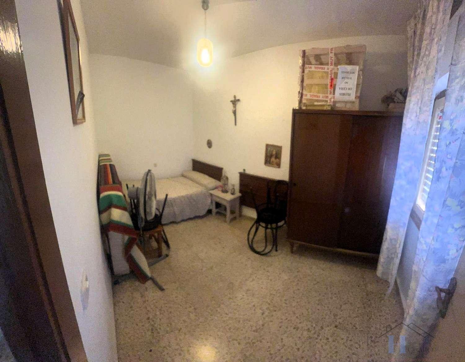 For sale of house in Berja