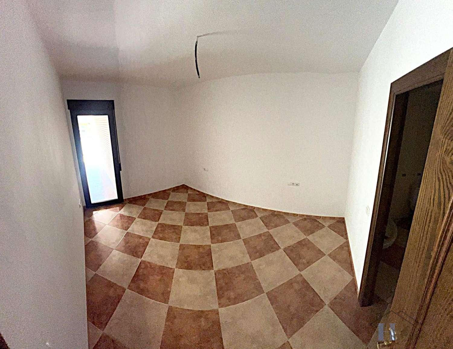 For sale of flat in Adra