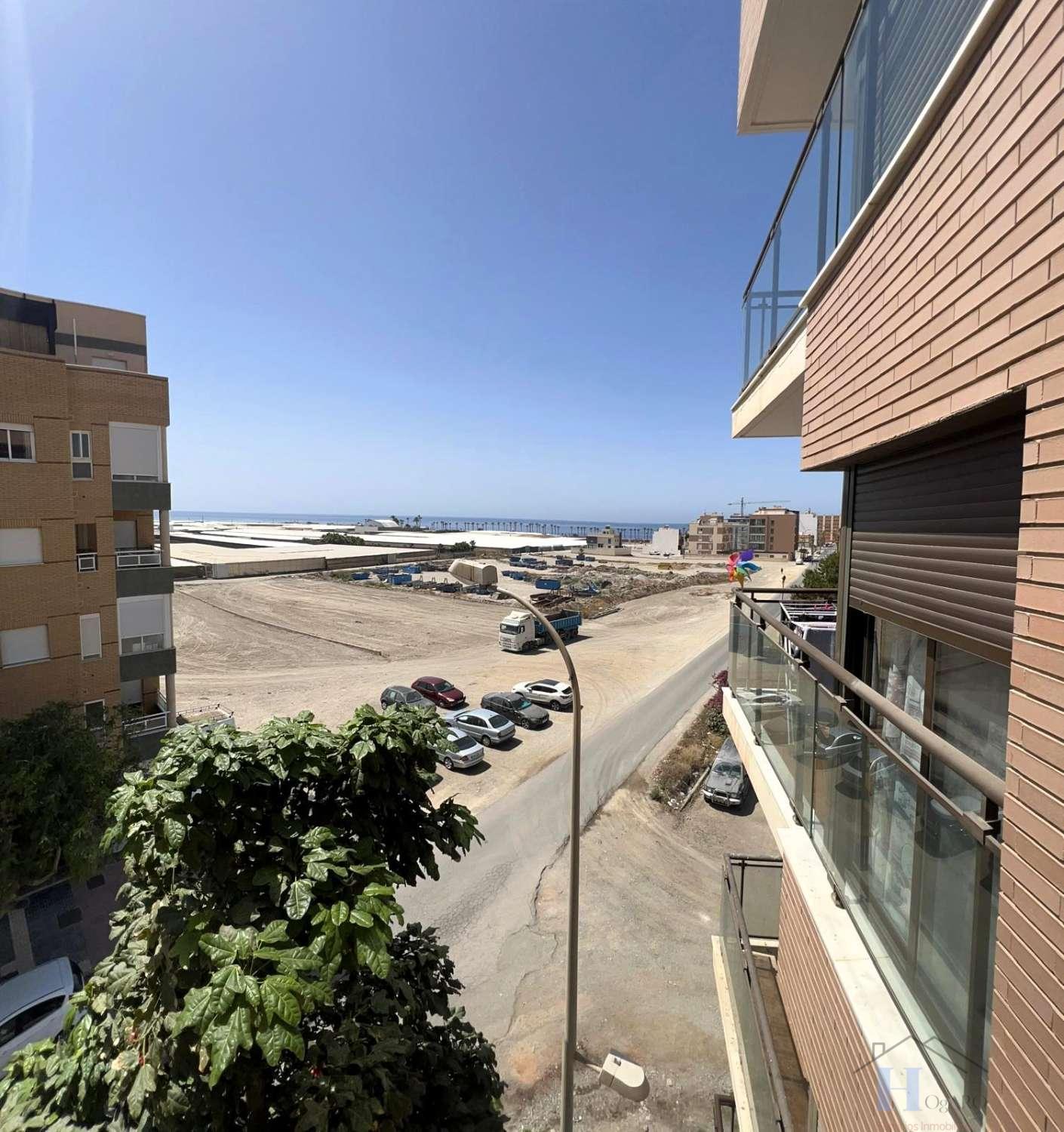 For sale of flat in Adra