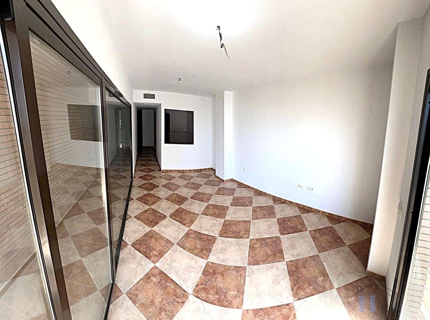 For sale of flat in Adra