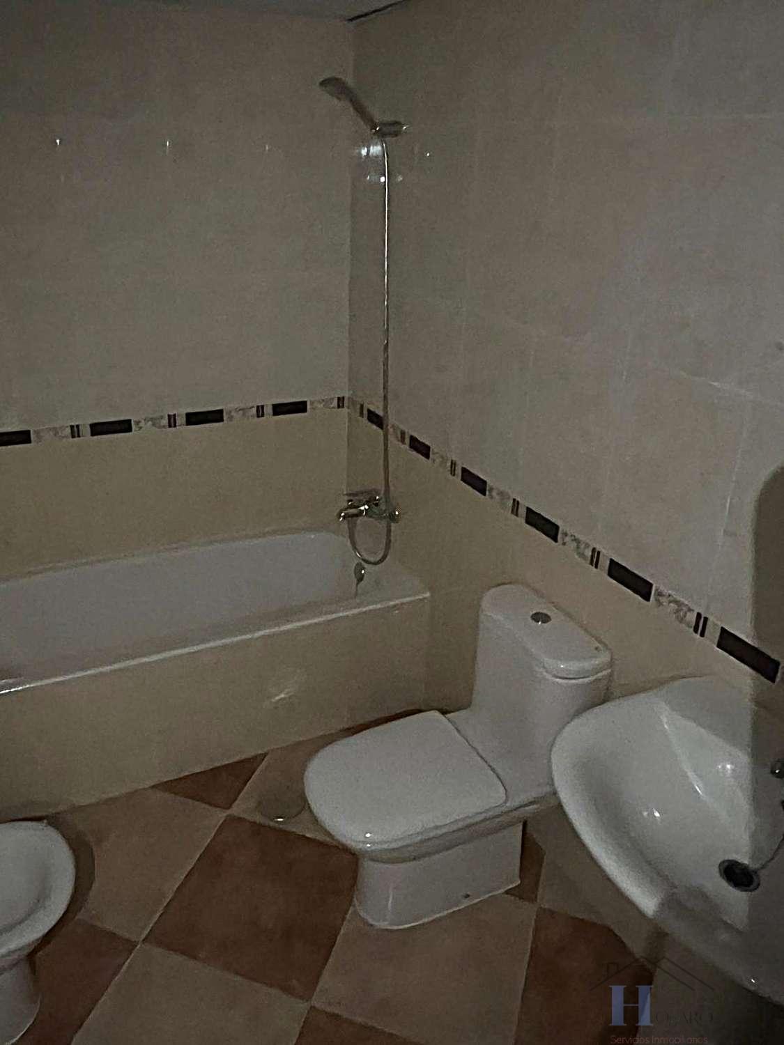 For sale of flat in Adra