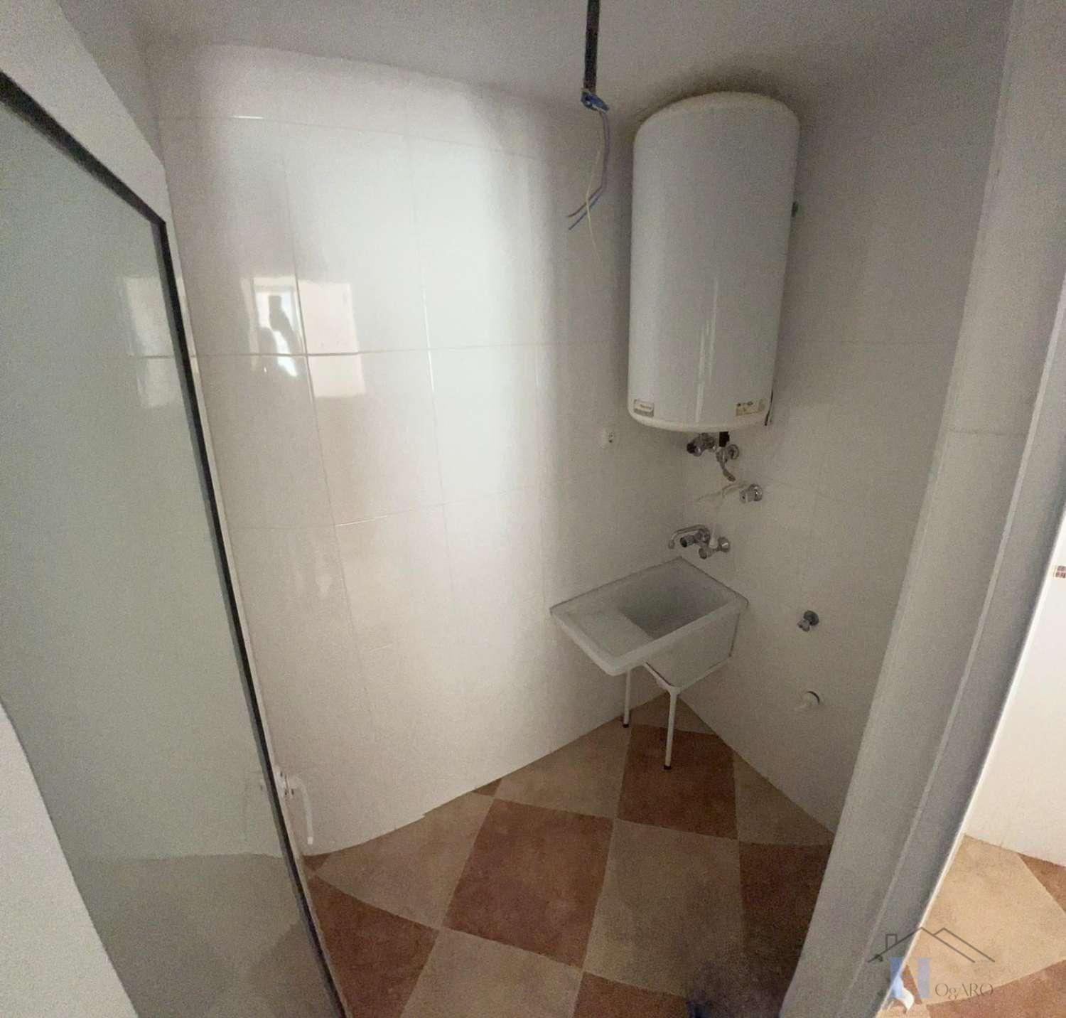 For sale of flat in Adra