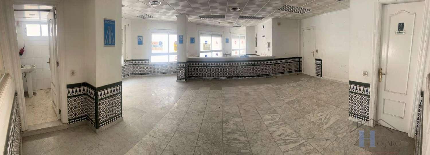 For sale of flat in Adra