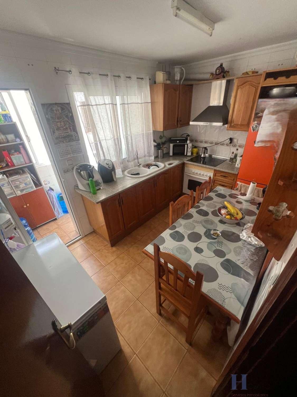 Venta de piso en Adra