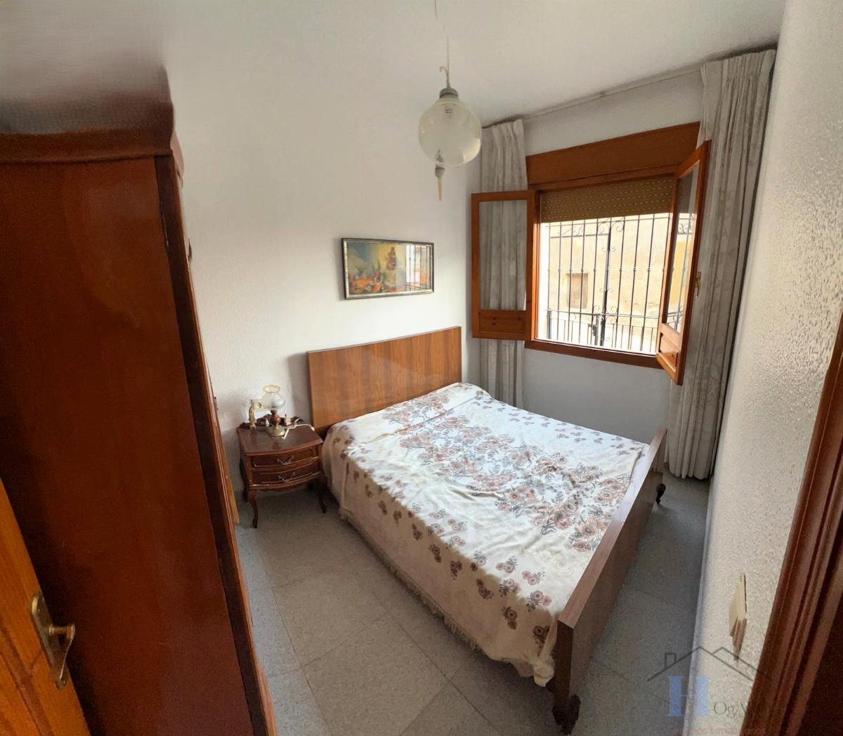 For sale of house in Adra