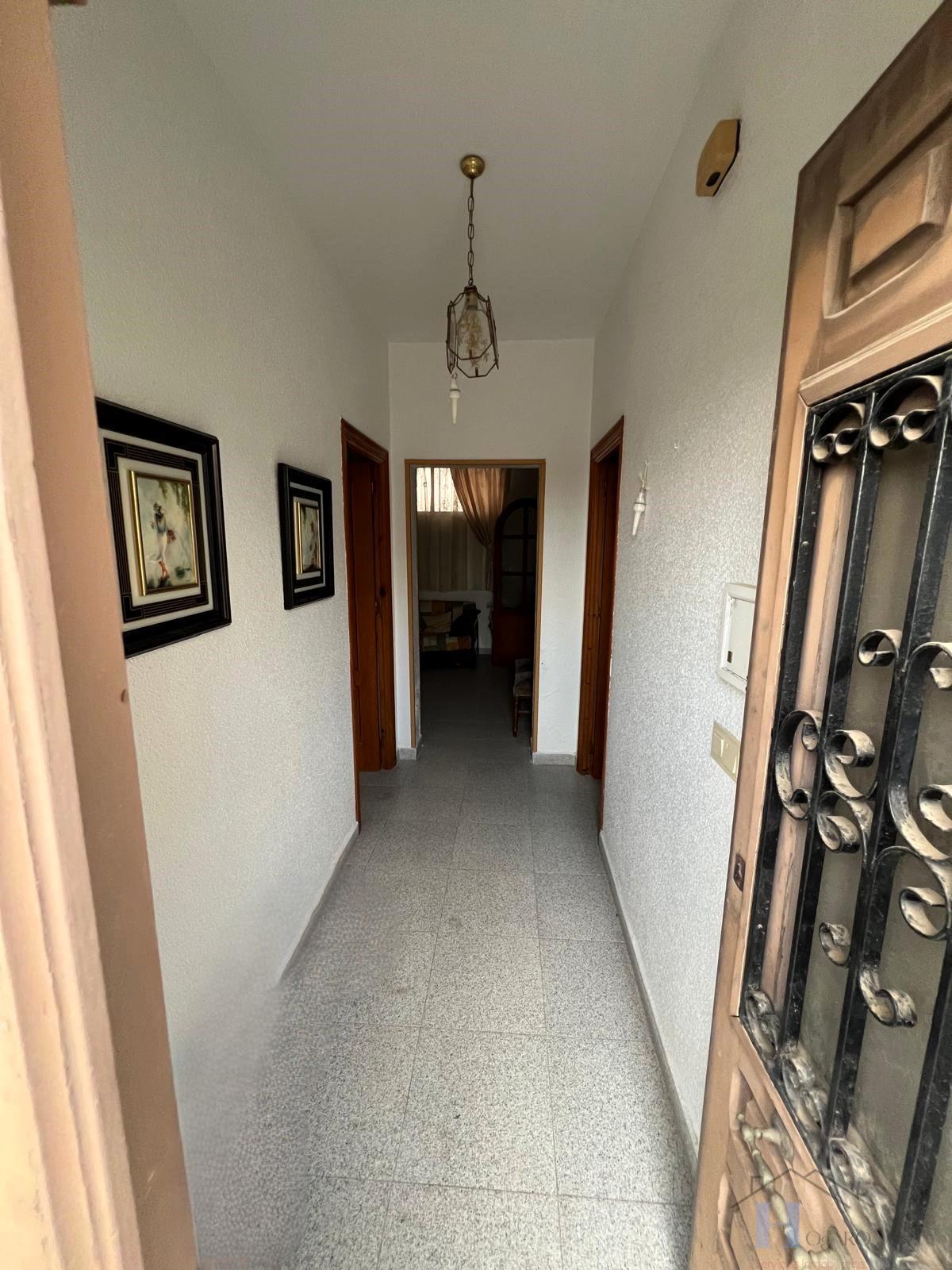 For sale of house in Adra
