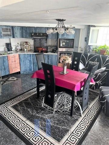For sale of house in Adra