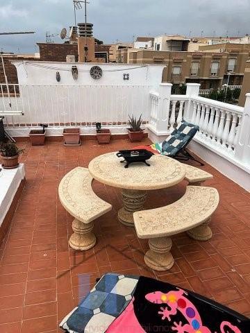 For sale of house in Adra