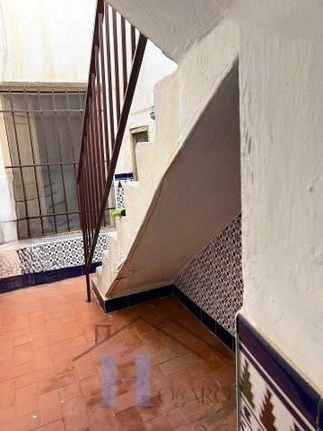 For sale of house in Adra