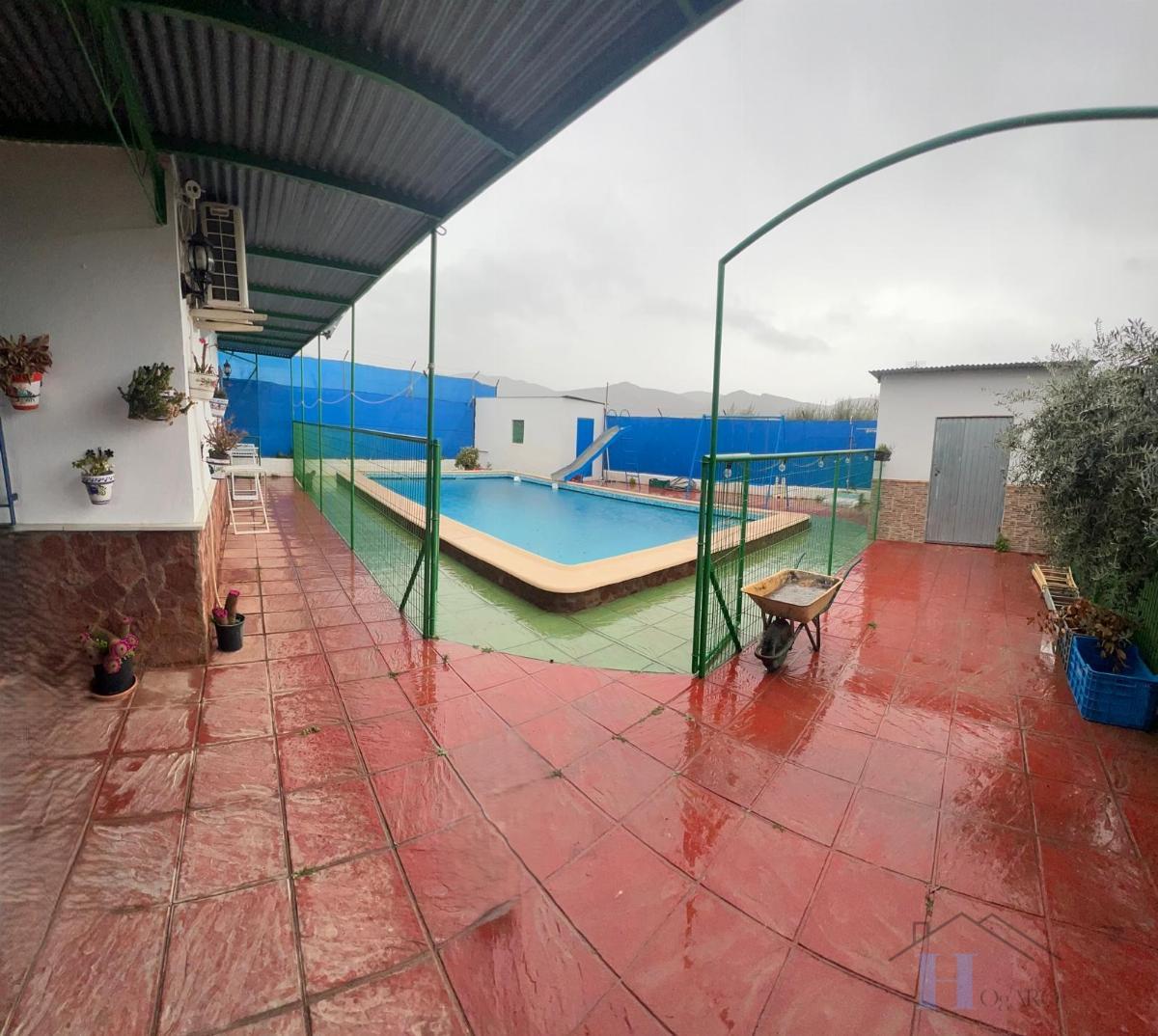 For sale of recreation property in Berja