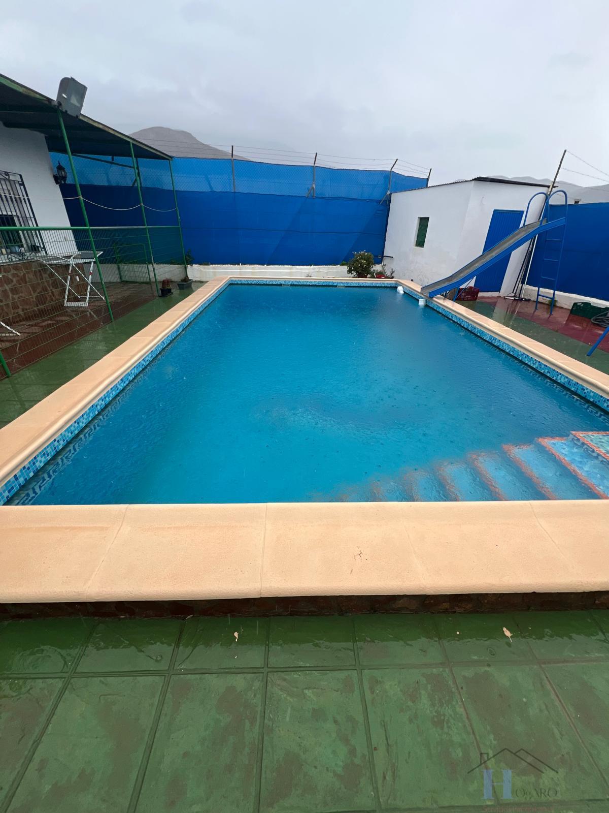 For sale of recreation property in Berja