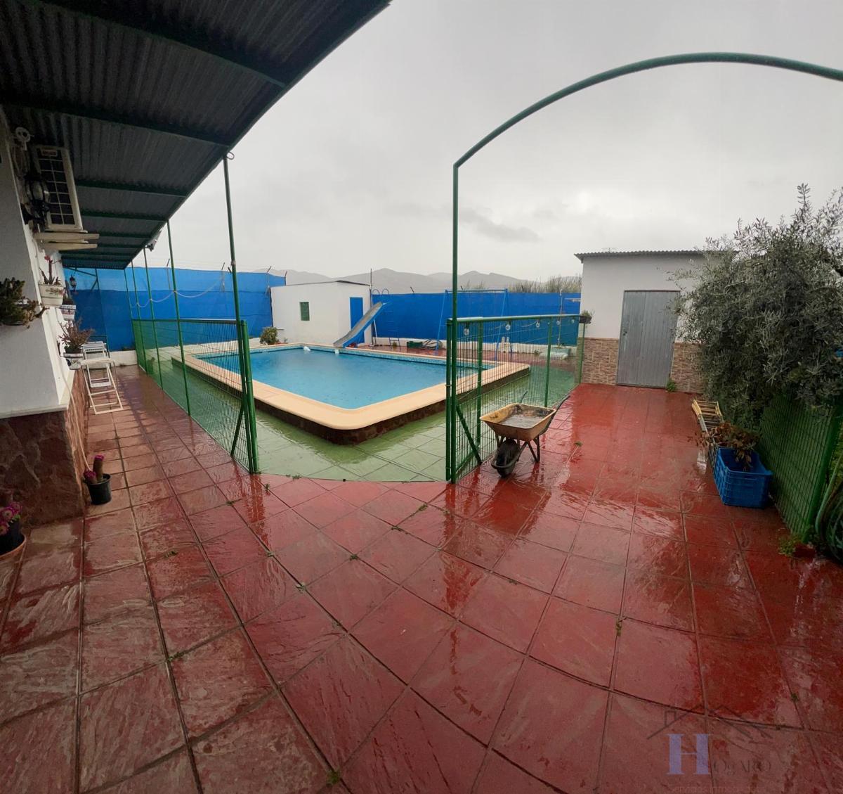 For sale of recreation property in Berja