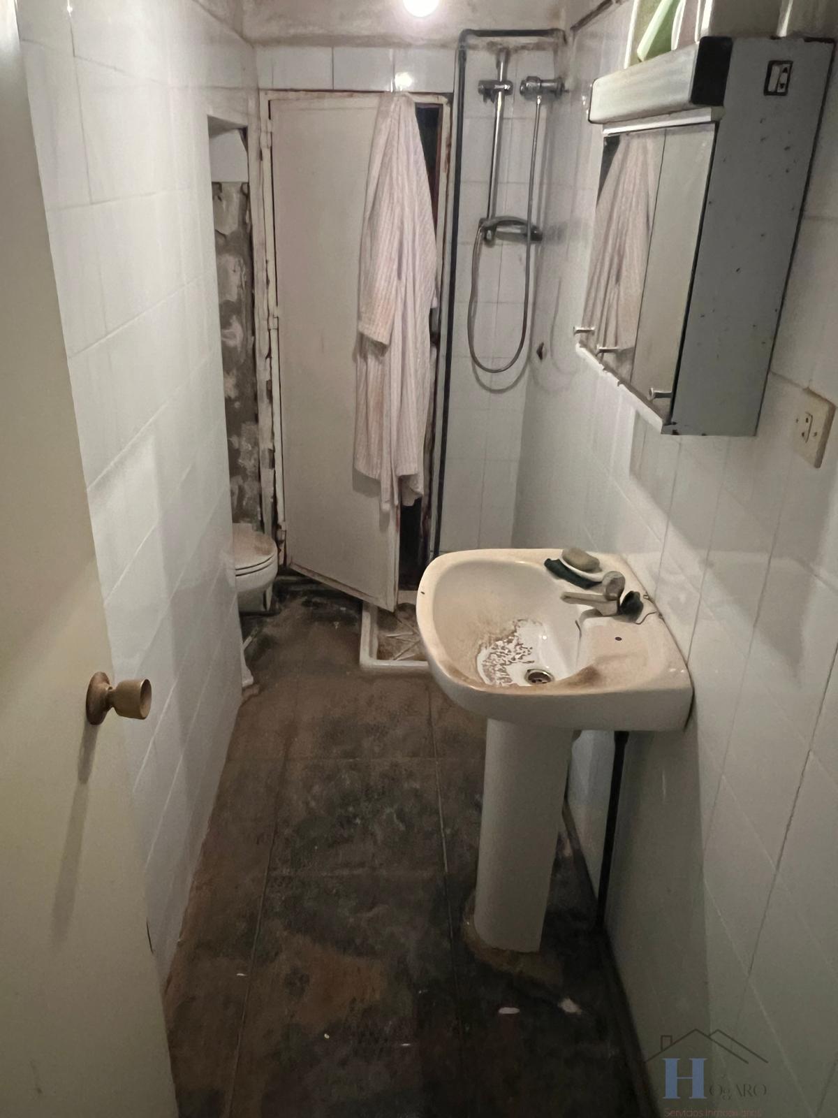 For sale of house in Albondón