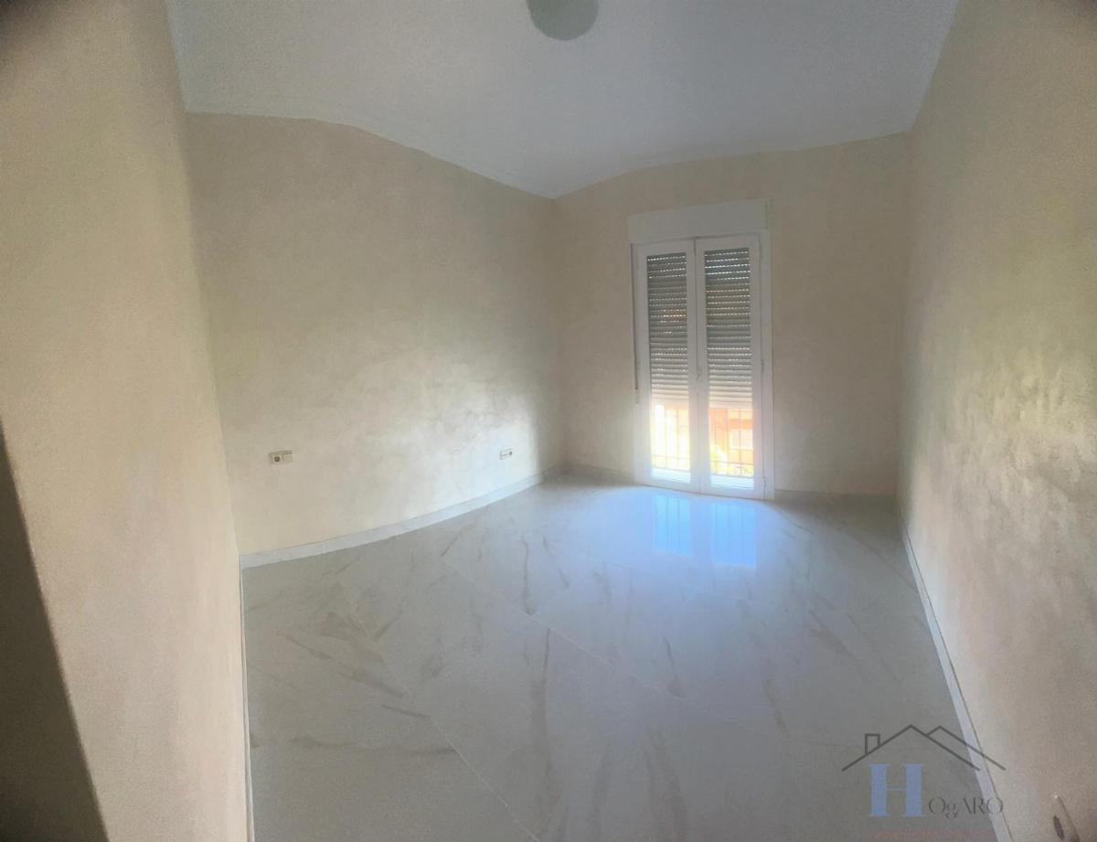 For rent of duplex in Adra
