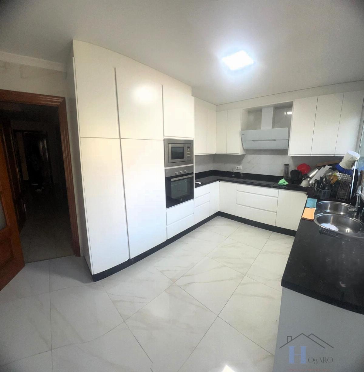 For rent of duplex in Adra