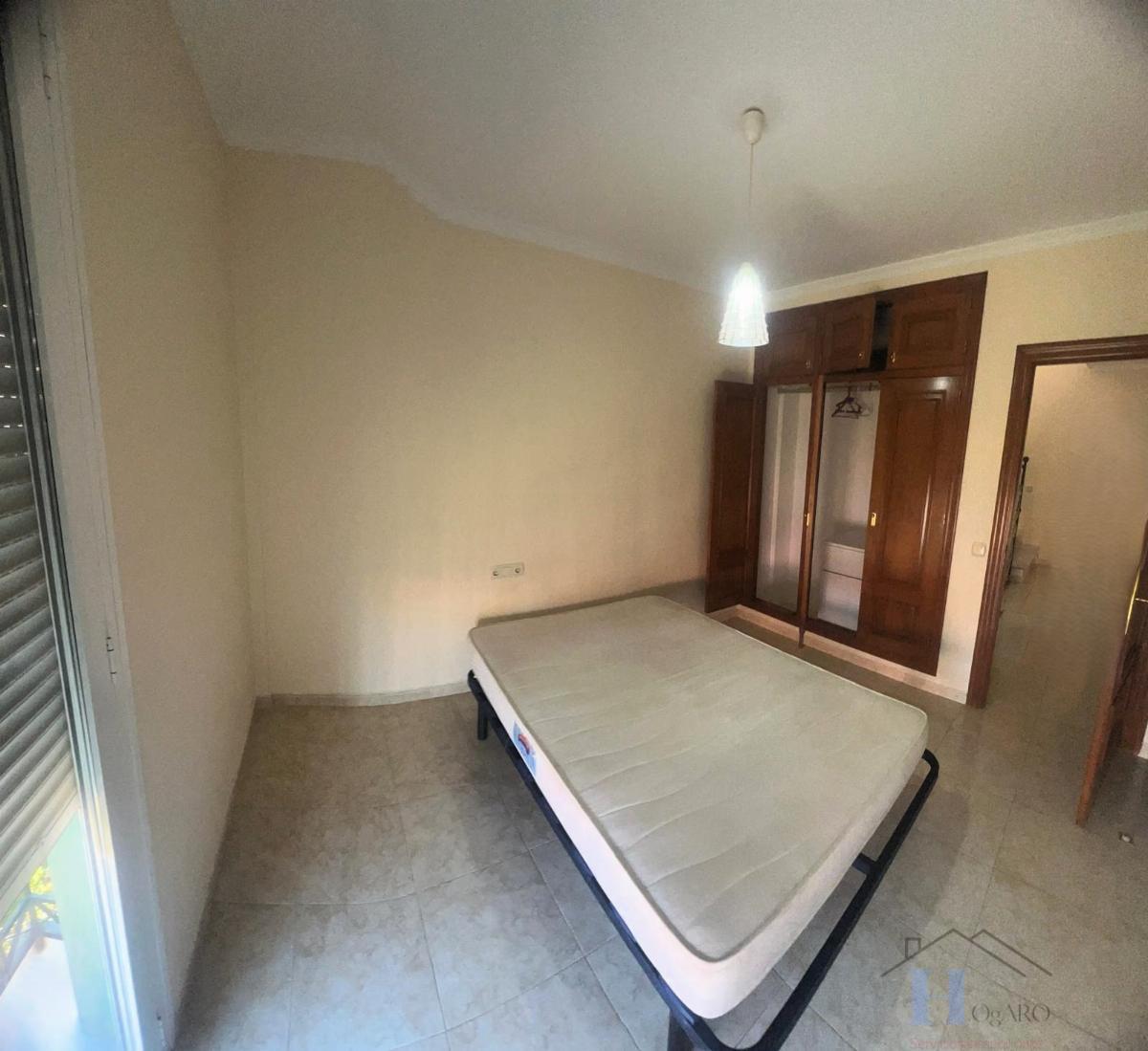 For rent of duplex in Adra