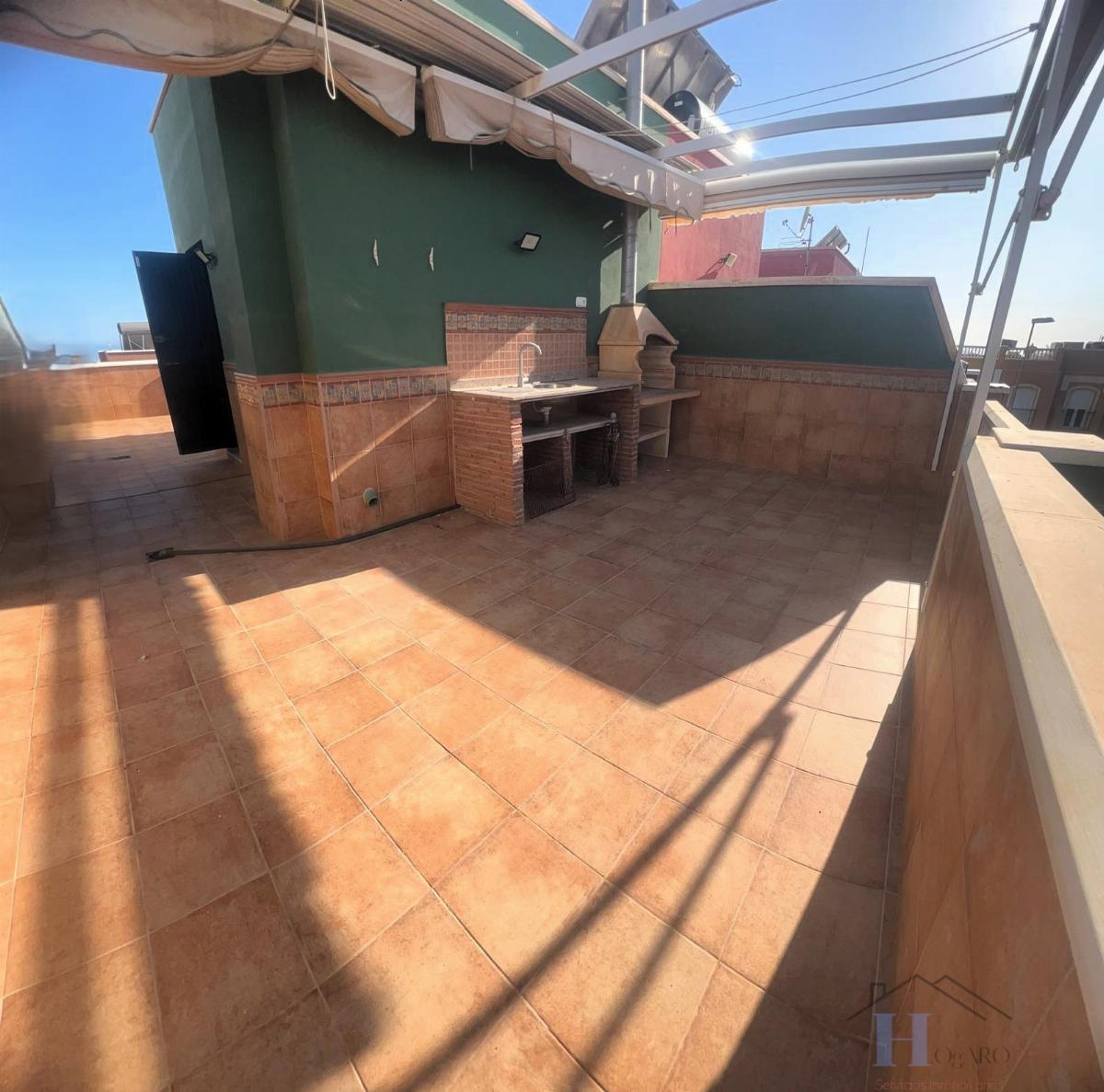 For rent of duplex in Adra