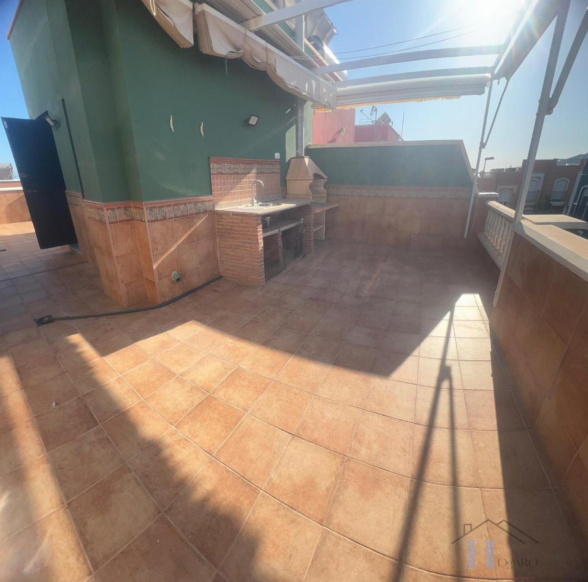 For rent of duplex in Adra