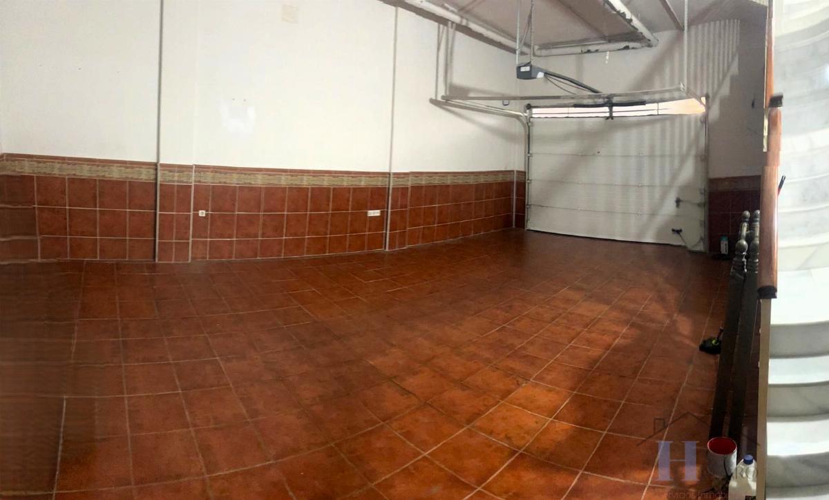 For rent of duplex in Adra