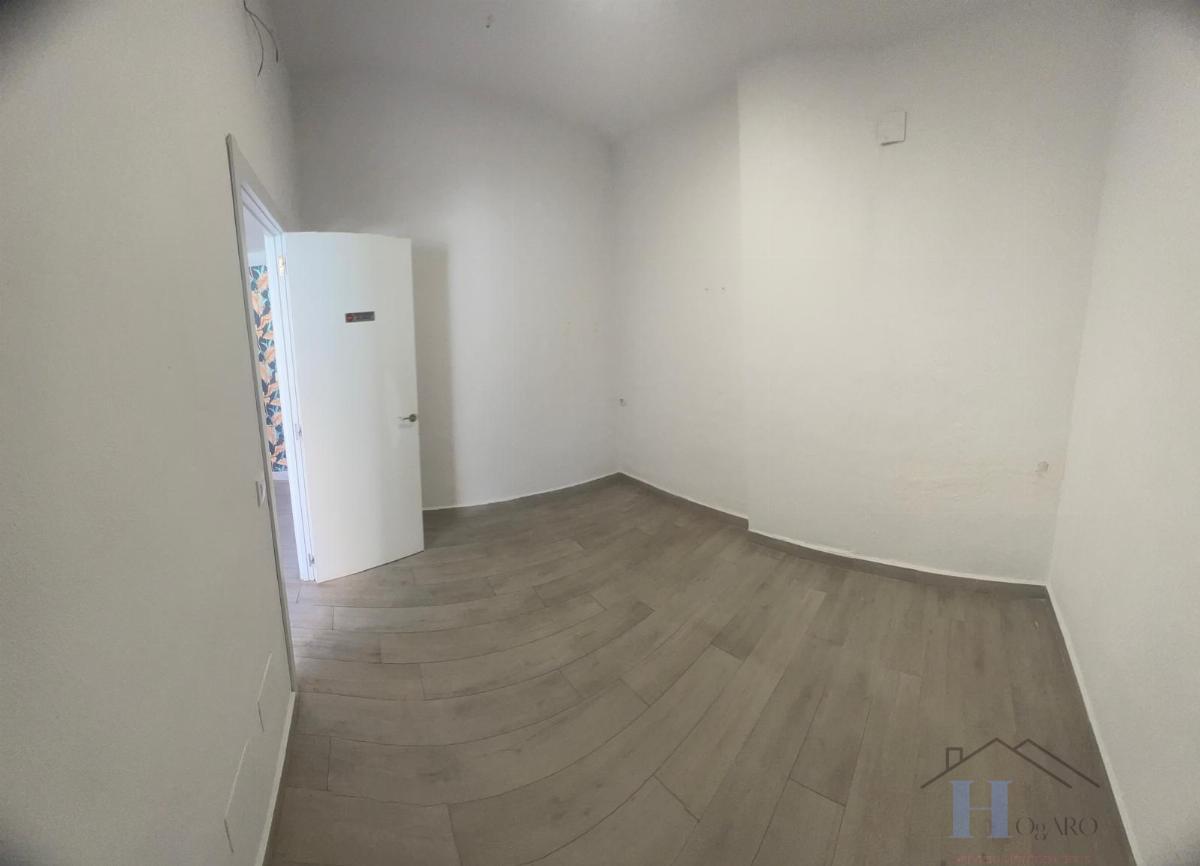 For rent of commercial in El Ejido