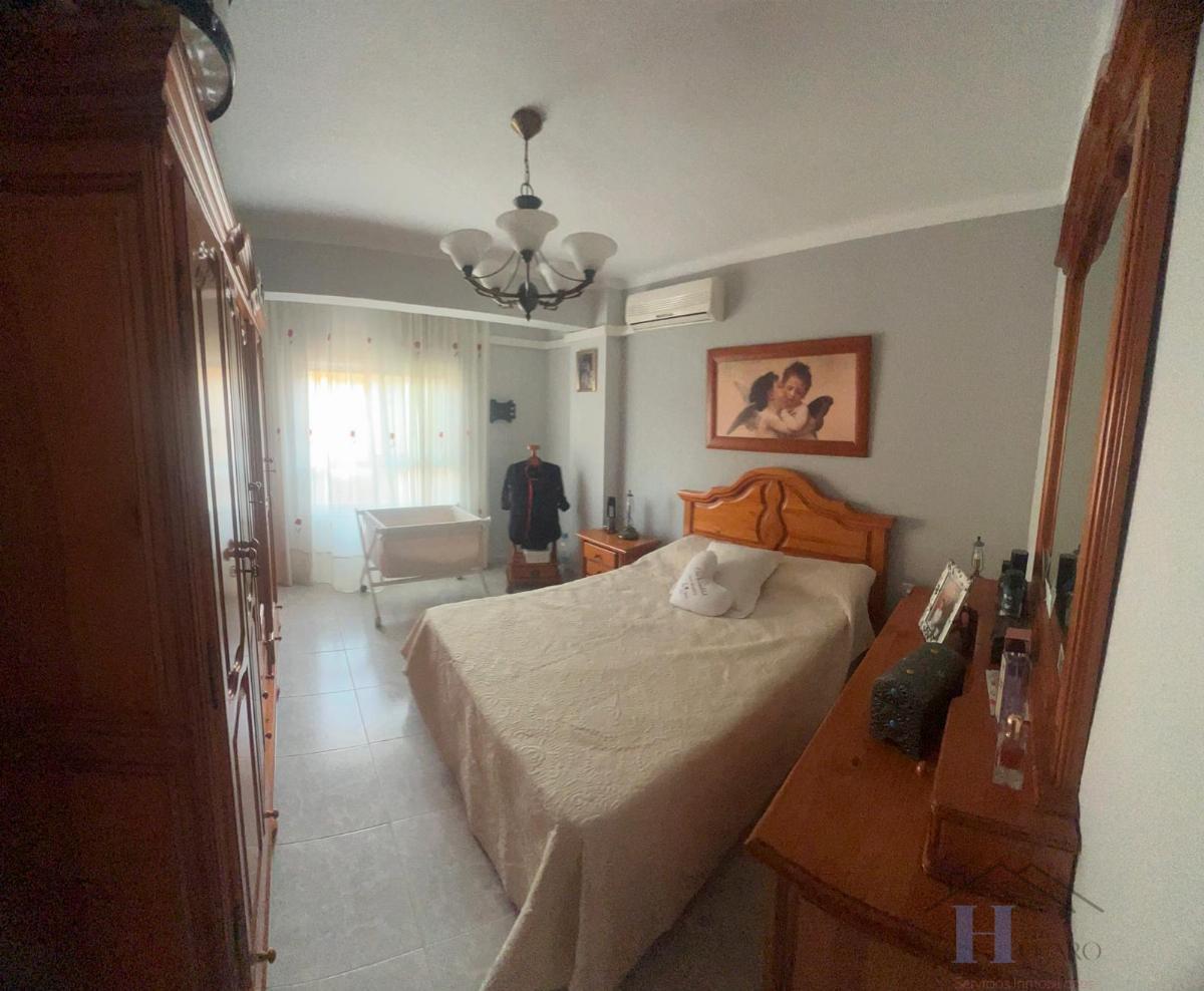 For sale of flat in Adra