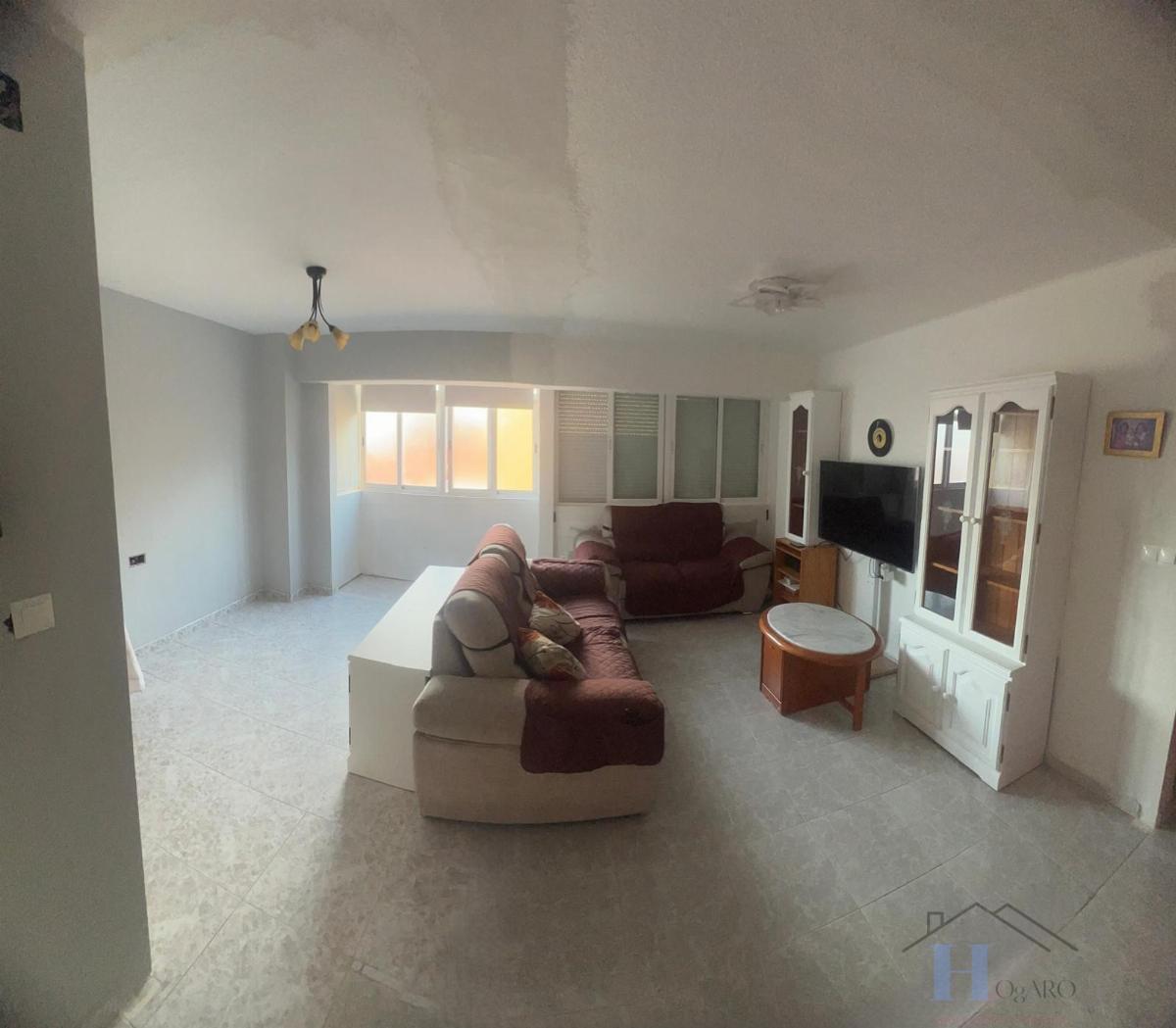 For sale of flat in Adra