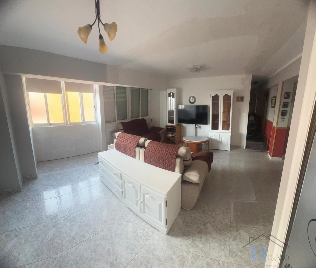 For sale of flat in Adra