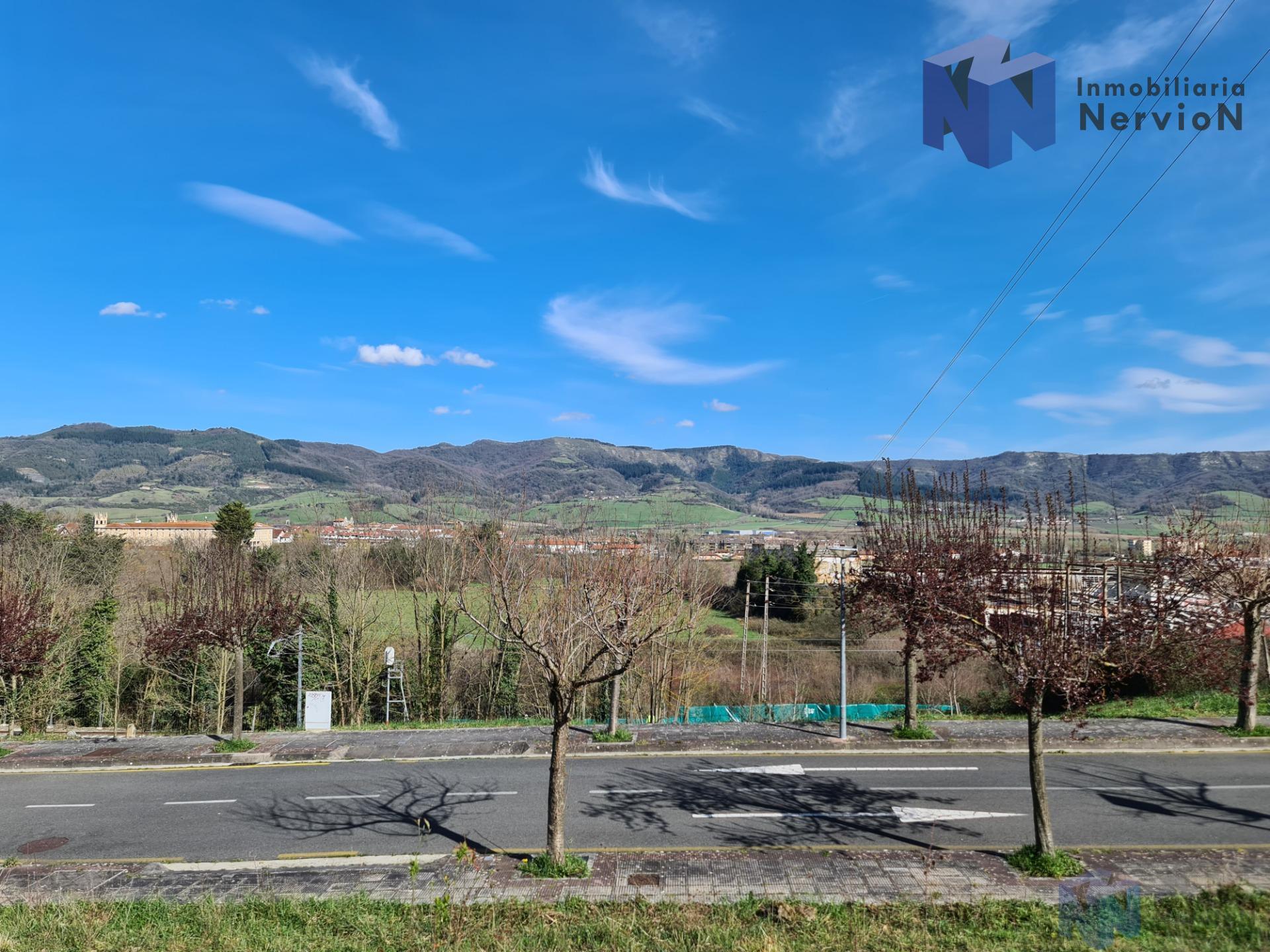 For sale of land in Urduña-Orduña