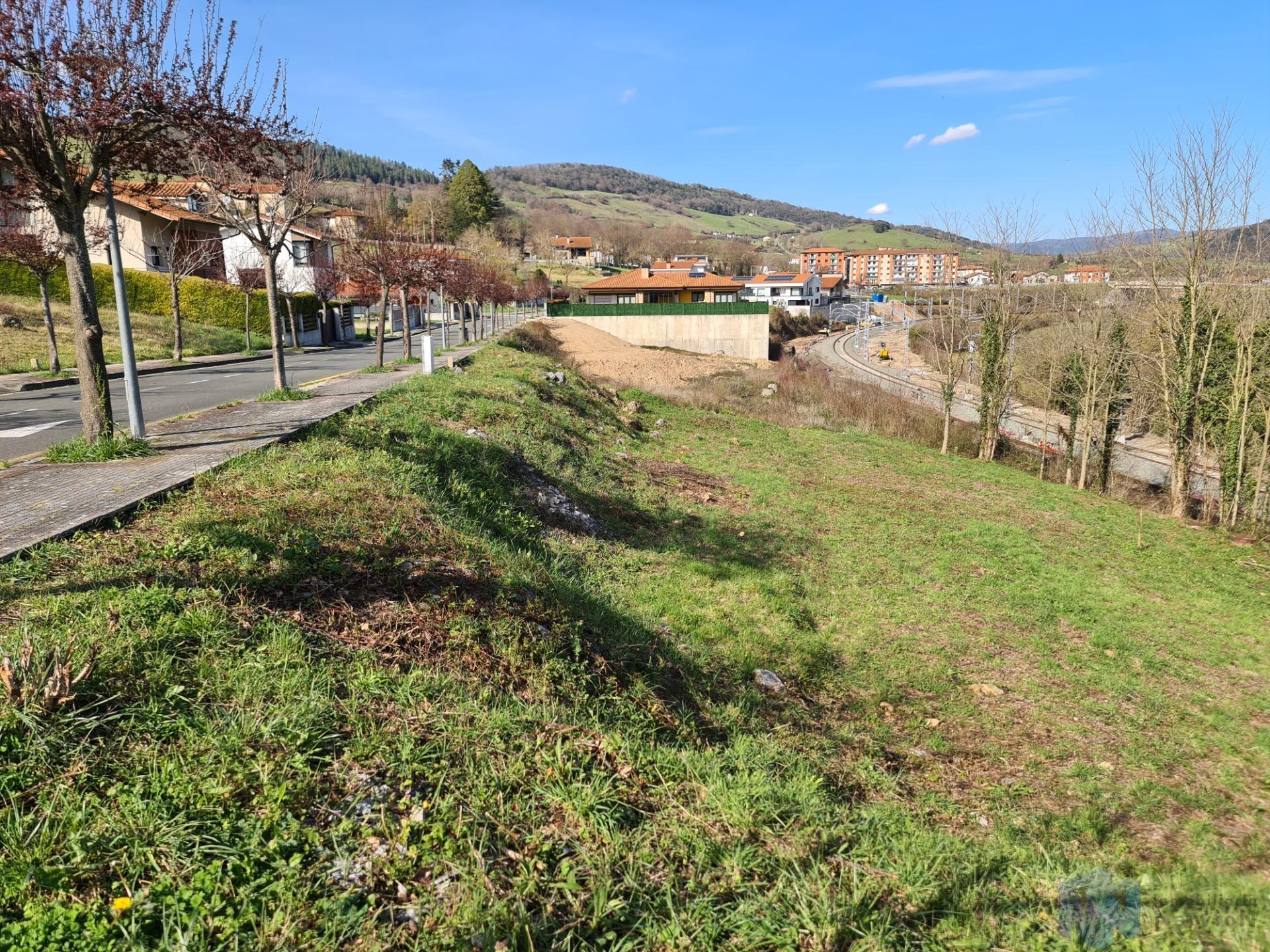 For sale of land in Urduña-Orduña