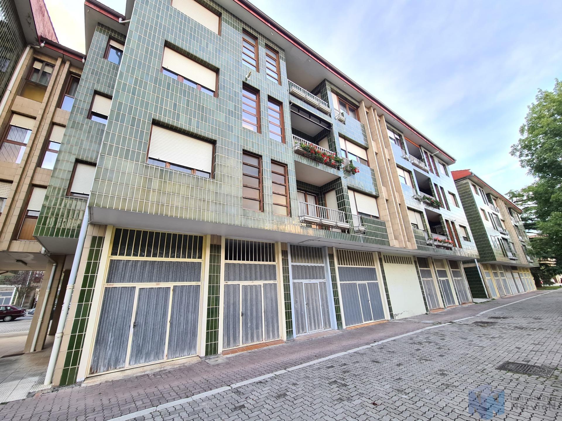 For sale of commercial in Urduña-Orduña