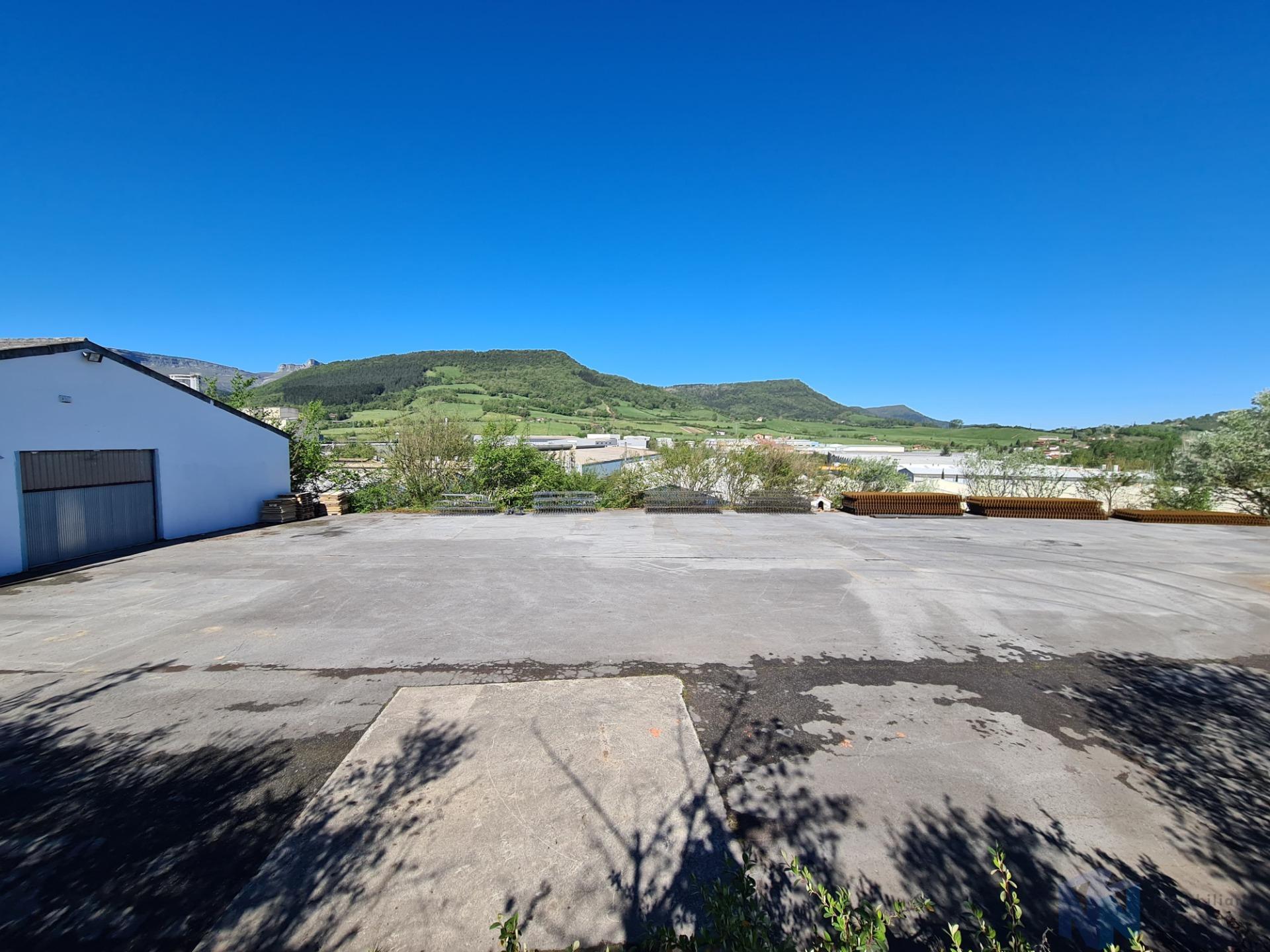 For sale of industrial plant/warehouse in Amurrio