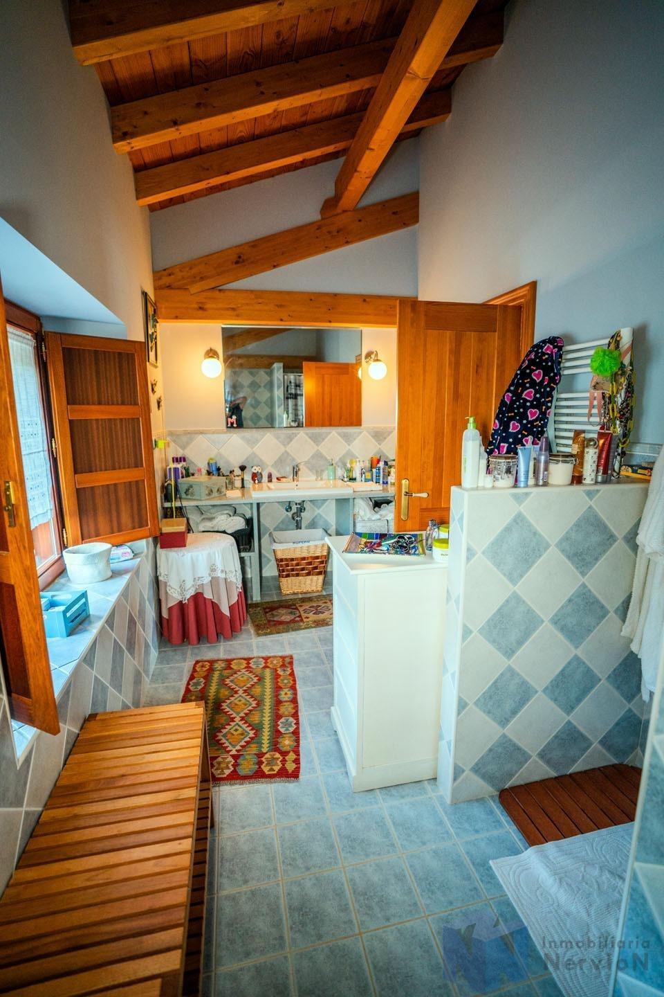 For sale of house in Junta de Villalba de Losa