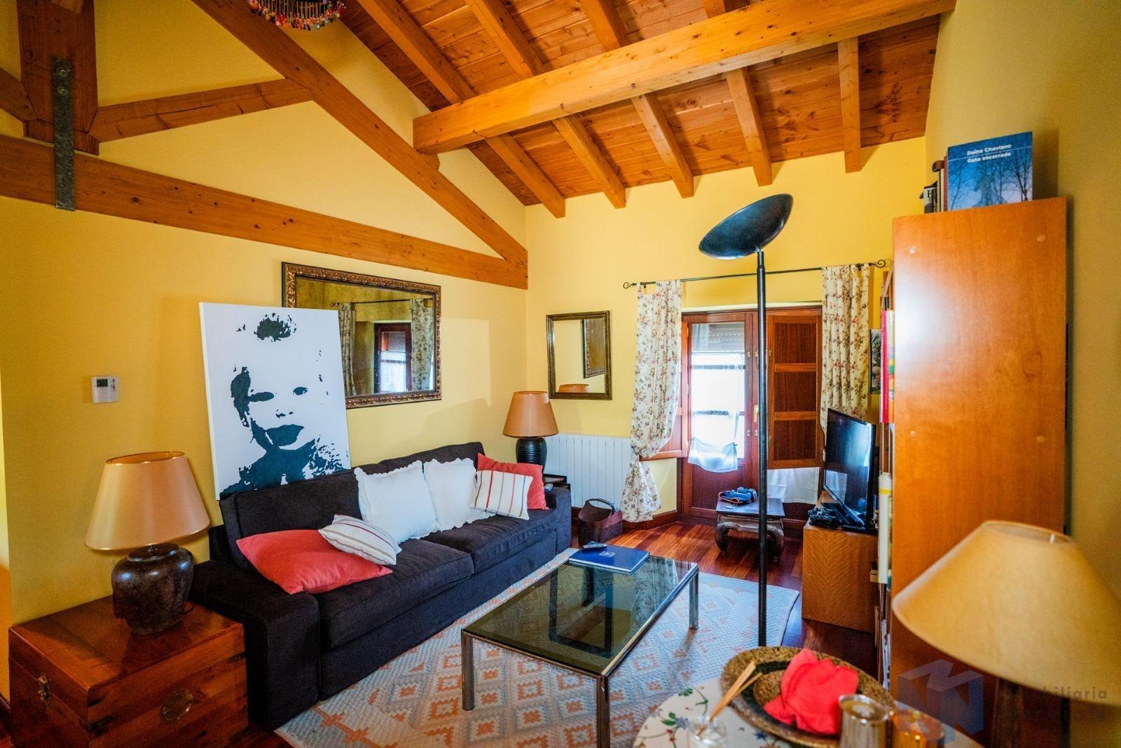 For sale of house in Junta de Villalba de Losa