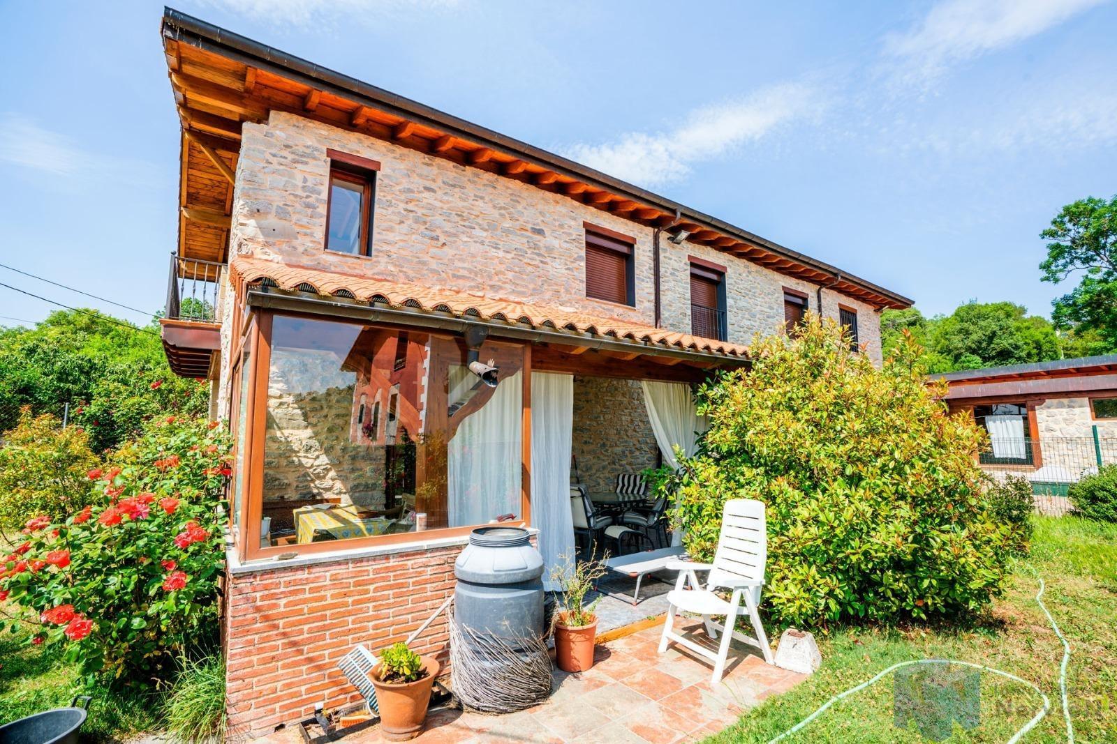 For sale of house in Junta de Villalba de Losa