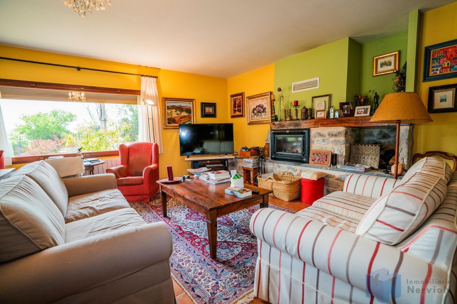 For sale of house in Junta de Villalba de Losa