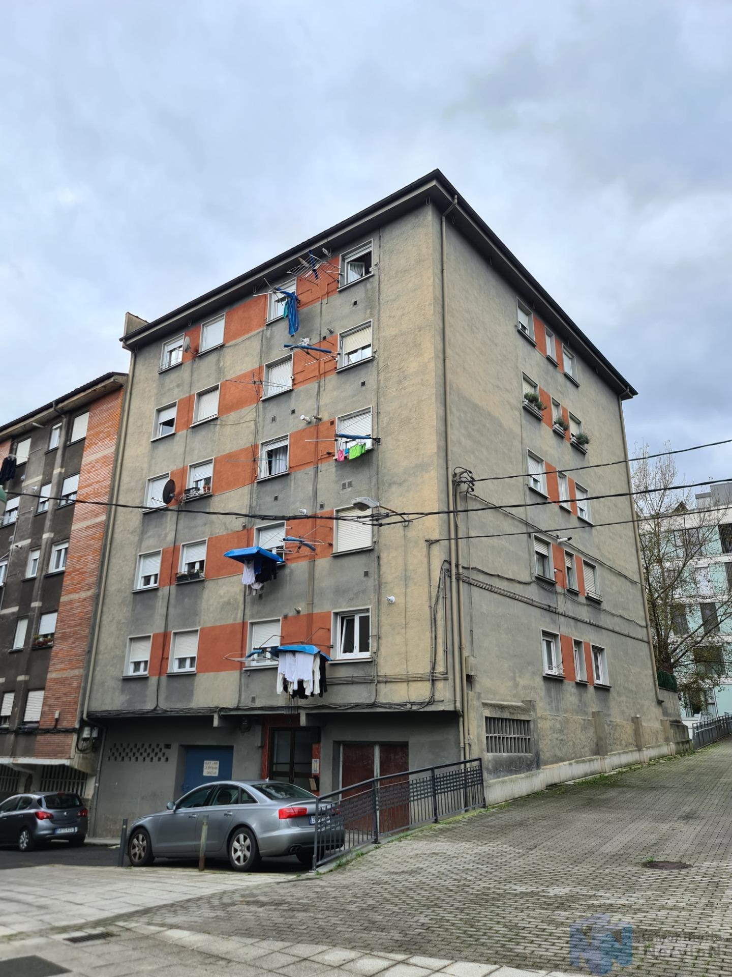 For sale of flat in Llodio