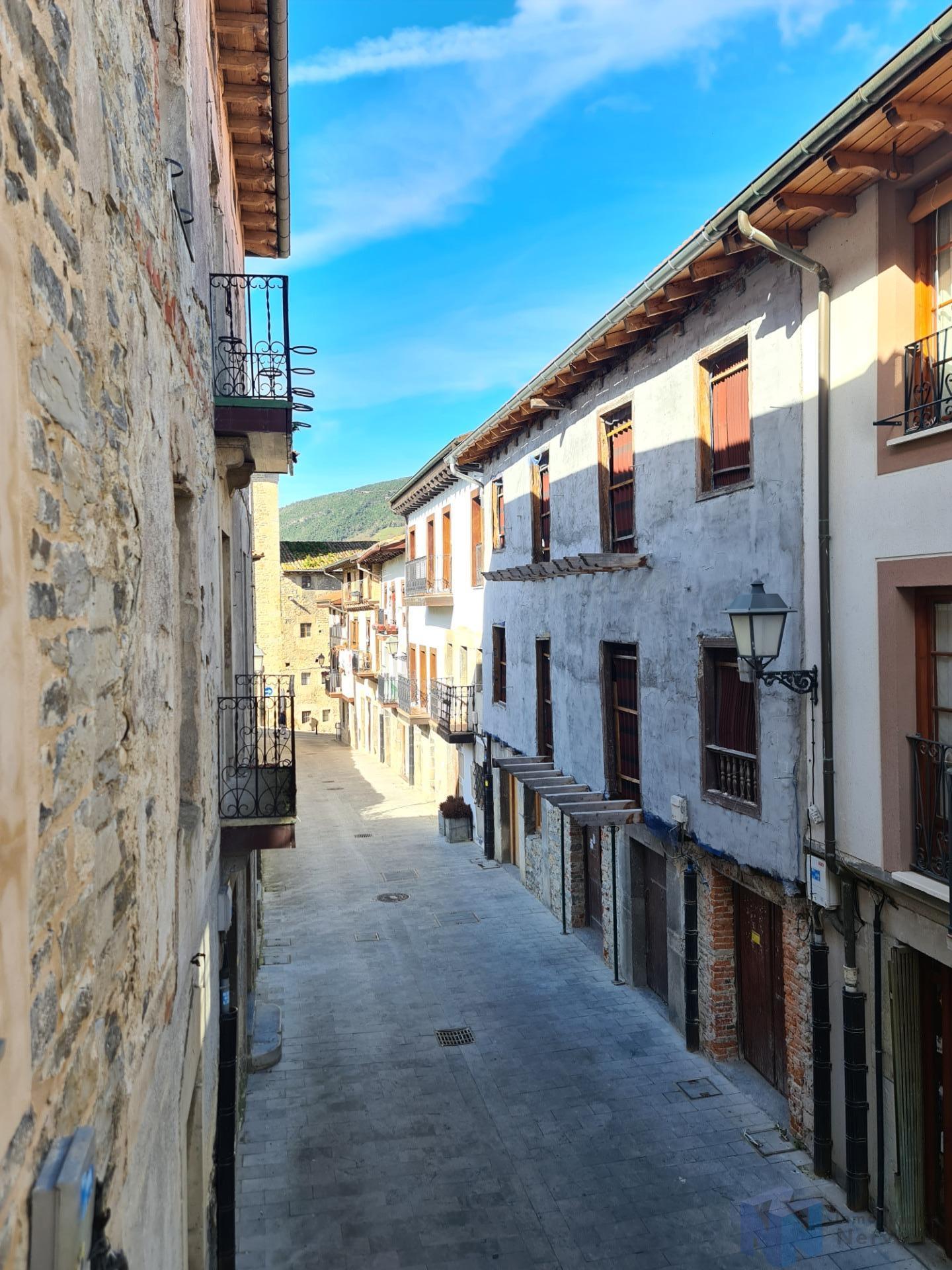 For sale of house in Artziniega
