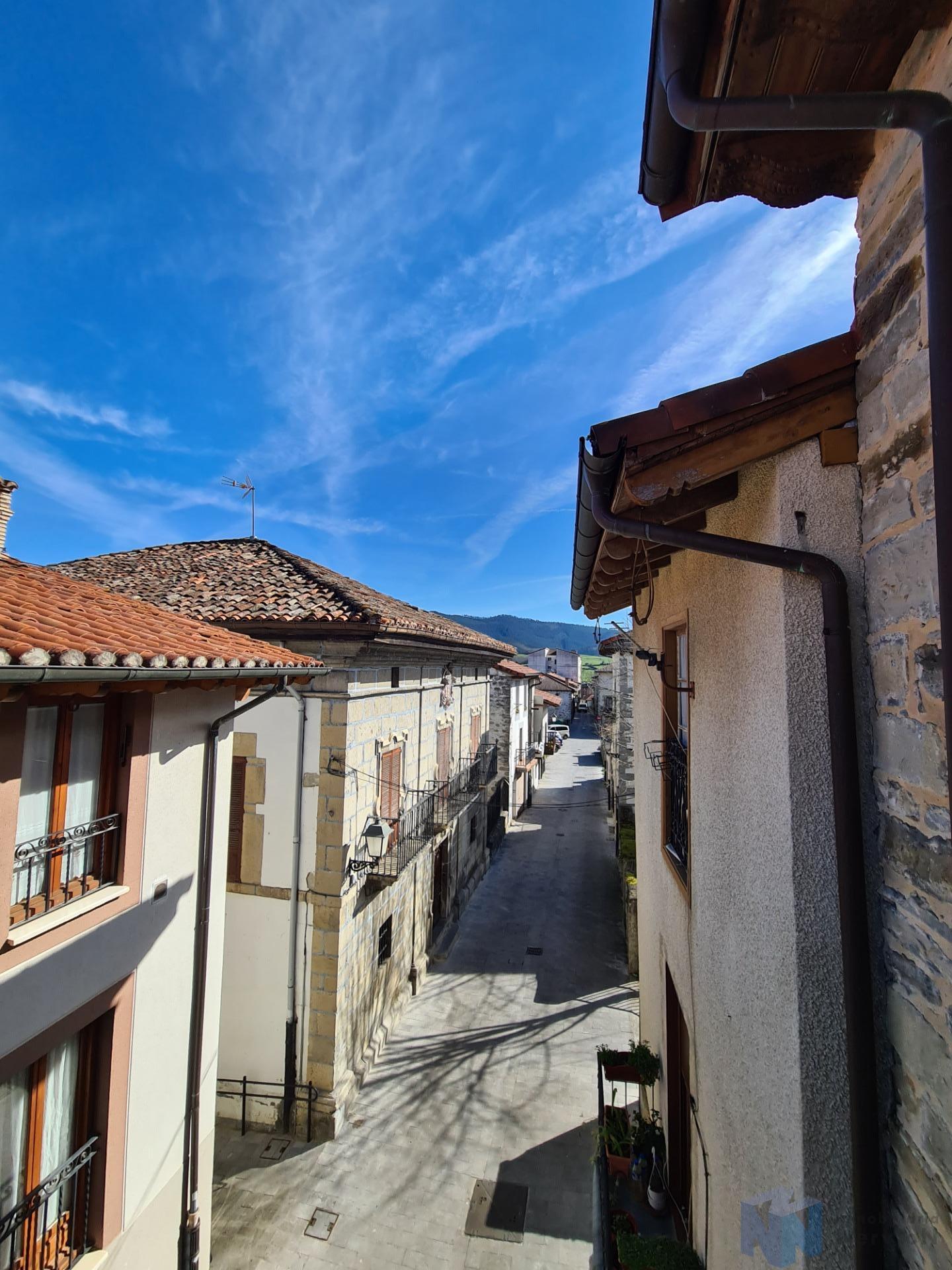 For sale of house in Artziniega