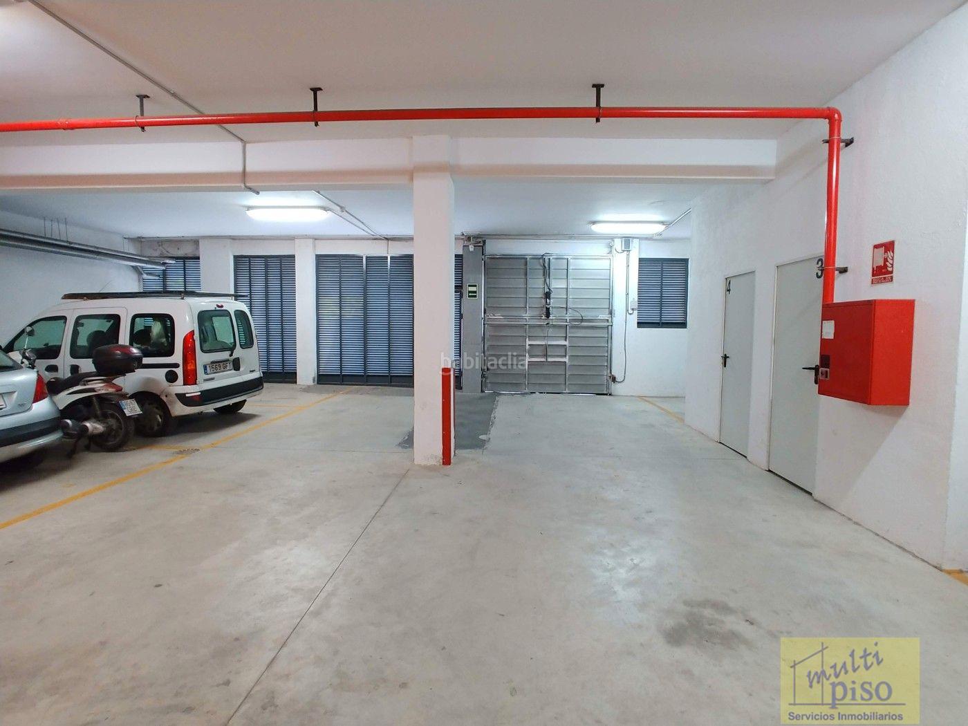 For rent of garage in l Hospitalet de Llobregat