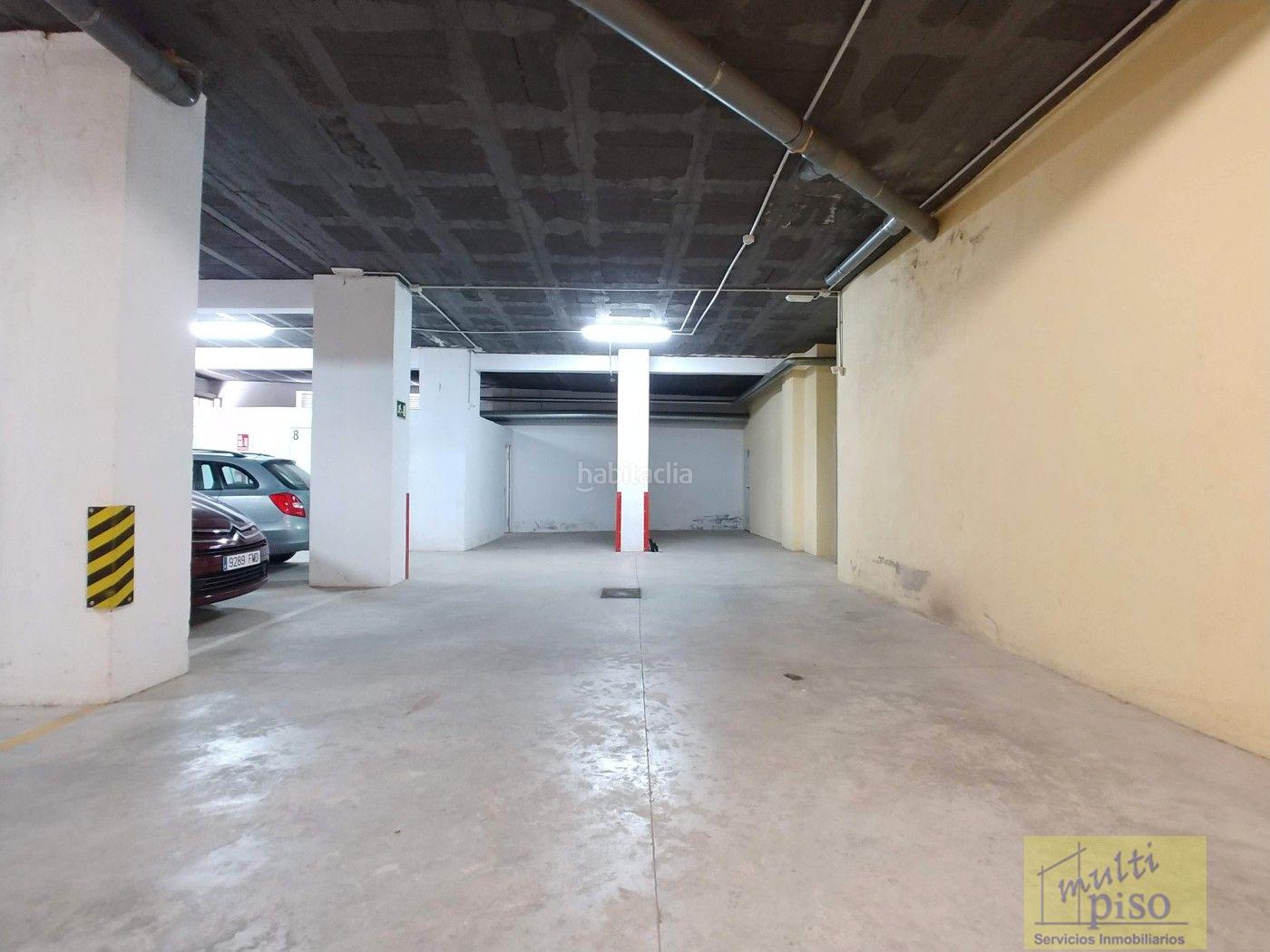 For rent of garage in l Hospitalet de Llobregat