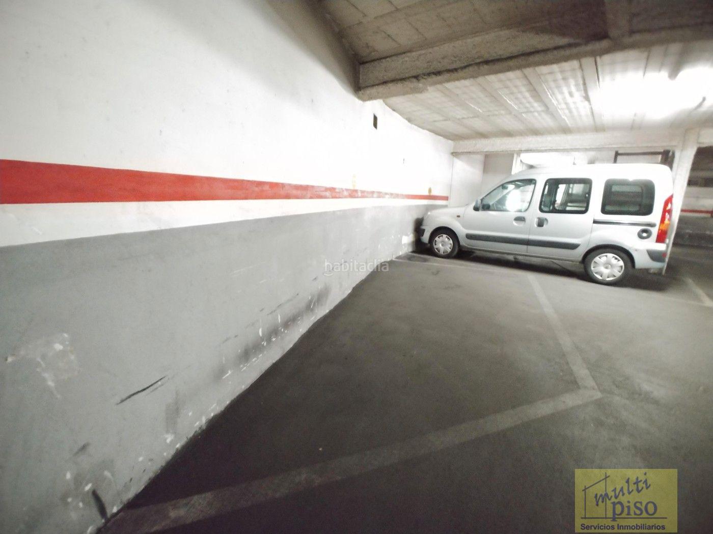 For rent of garage in l Hospitalet de Llobregat
